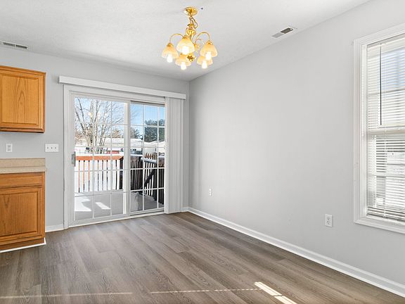 4th image of 1605 Wadsworth St