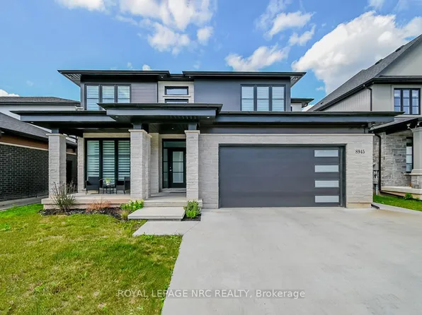 8945 Emily Blvd, Niagara Falls, ON L2H 3T1