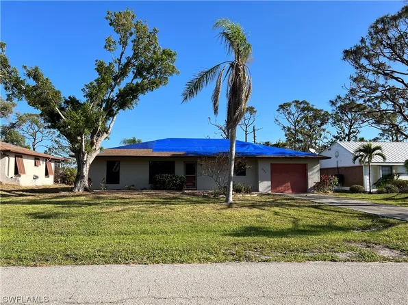 3680 Gasparilla St, Saint James City, FL 33956