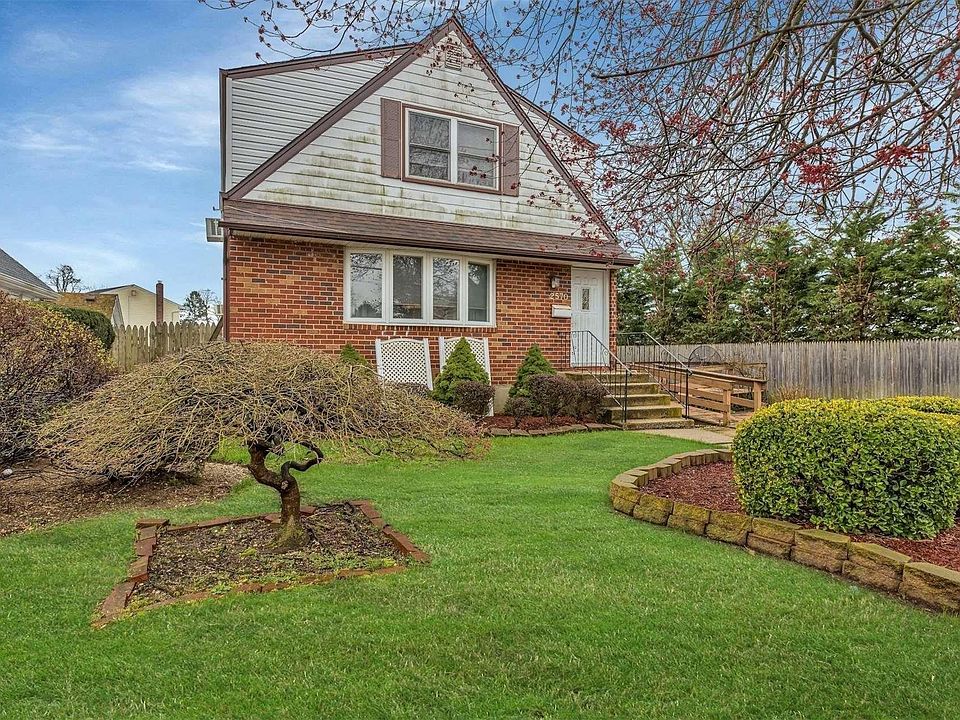 1st image of 2570 Davenport Place