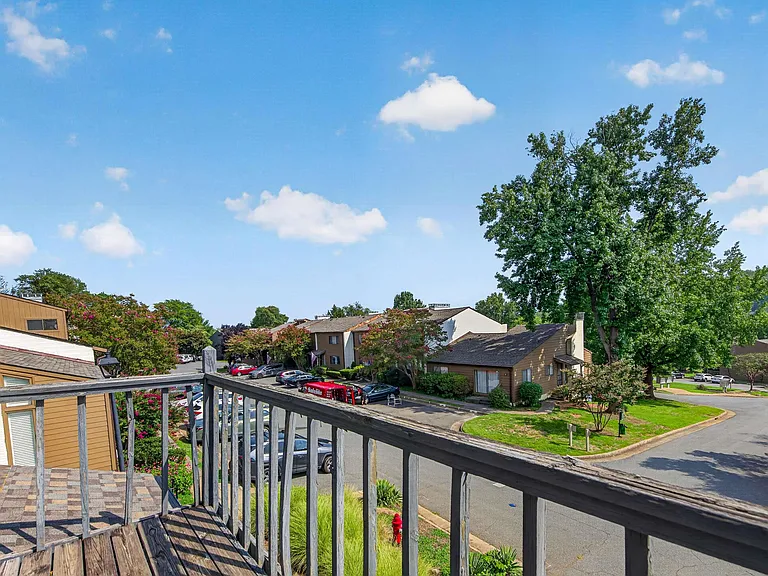 225 Harvest Dr — Photo 23