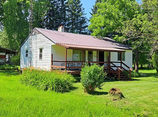102 Pine St, Trout Creek, MI 49967