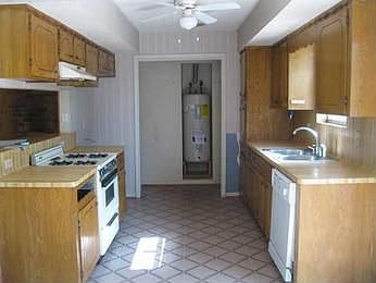 4th image of 16710 Bear Bayou Dr