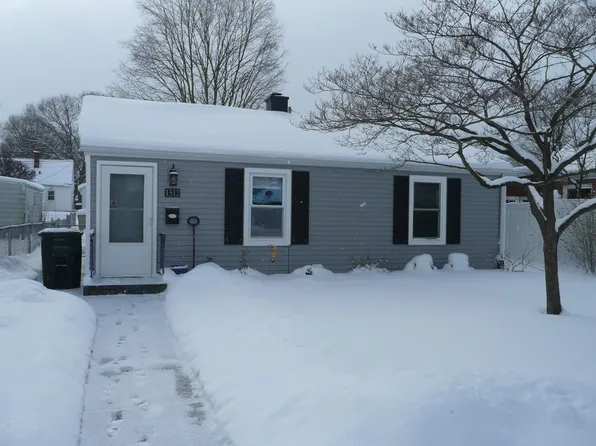 1512 E Fox St, South Bend, IN 46613