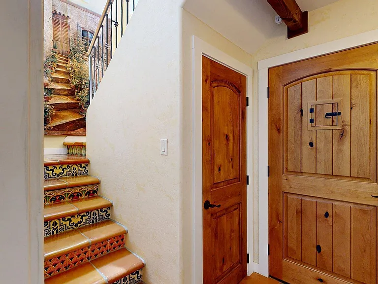 4063 E Windsor Dr — Photo 1