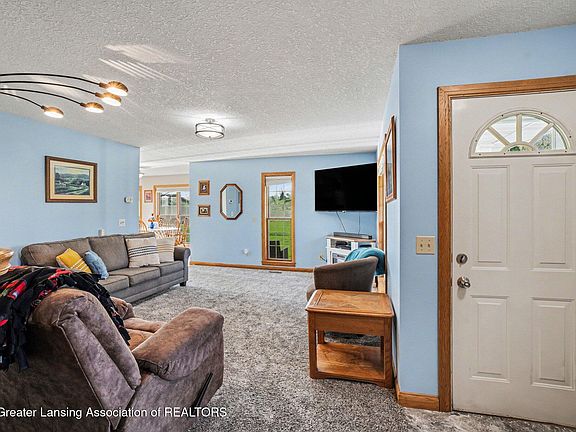 4th image of 2347 S Nottawa Rd