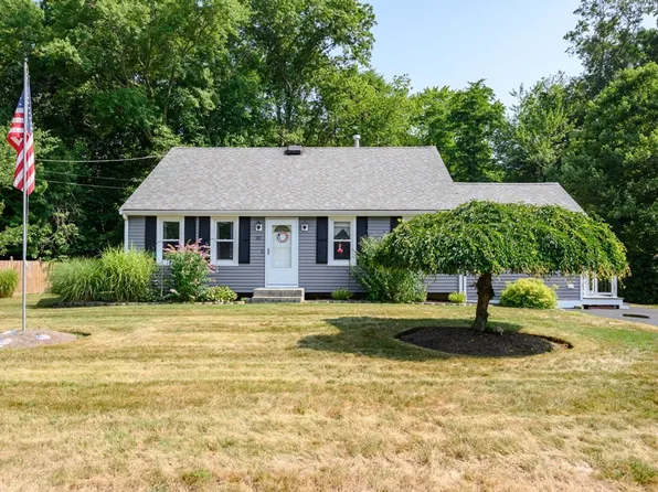 20 Princess Kate Cir, Taunton, MA 02780