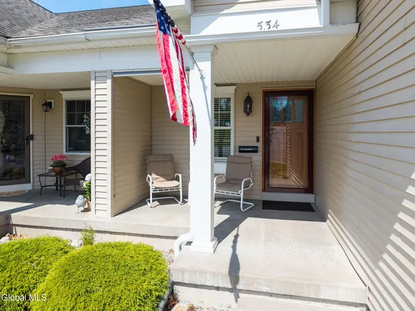 534 Northend Drive, Schenectady, NY 12308