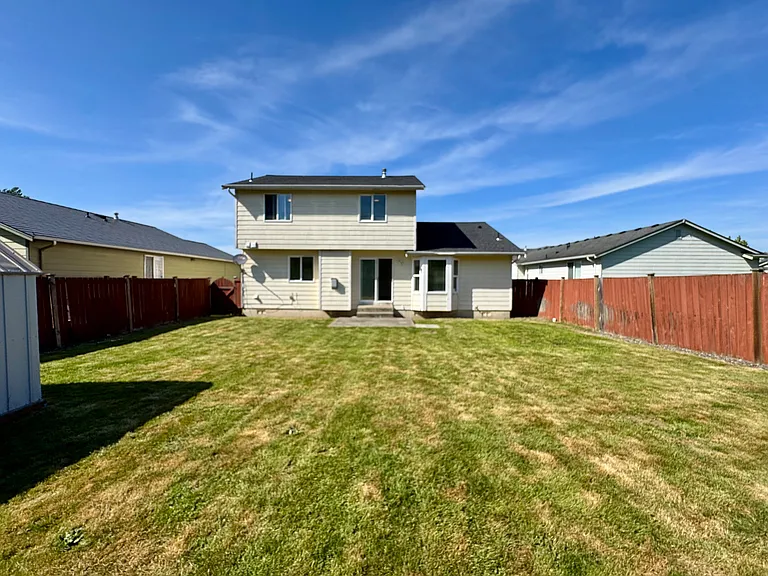 7470 Leeside Dr — Photo 5