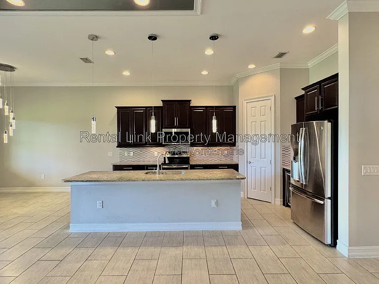 11181 Monte Carlo Blvd — Photo 17
