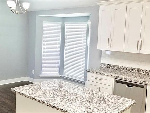 4th image of 3217 Bucknell Dr