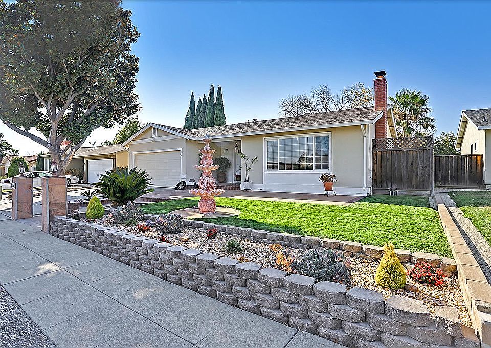 1st image of 2757 Helmsley Dr