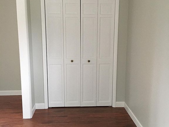 Entry way closet