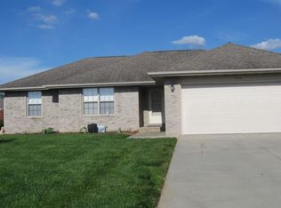 520 S Cheyenne St, Strafford, MO 65757