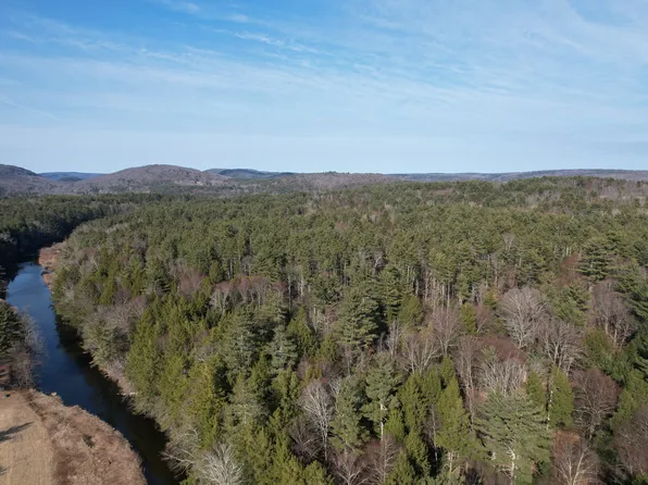 Old Robertsville Road, Winchester, CT 06098