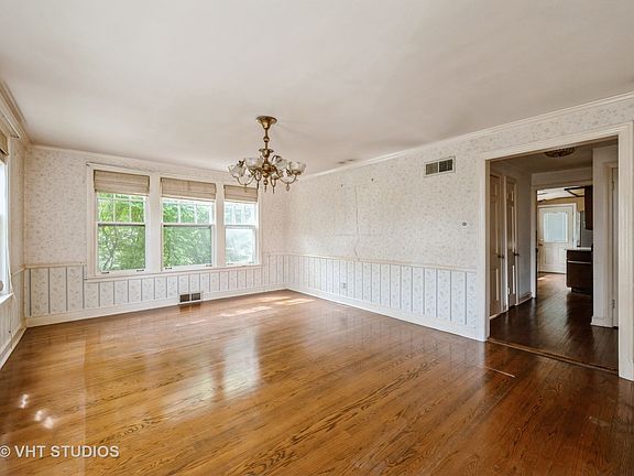 4th image of 916 W Campbell St