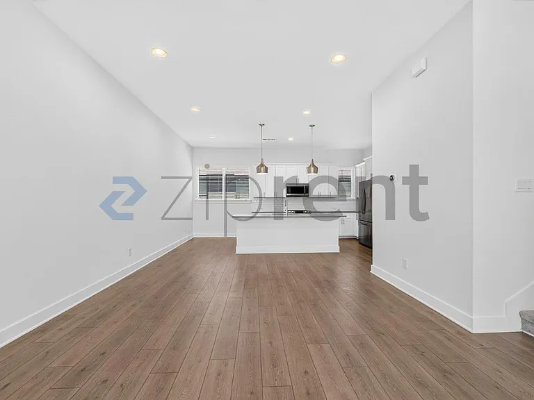 2802 Addison Park Ln — Photo 11