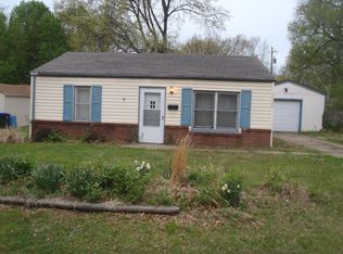 2209 SW Morningside Rd, Topeka, KS 66614
