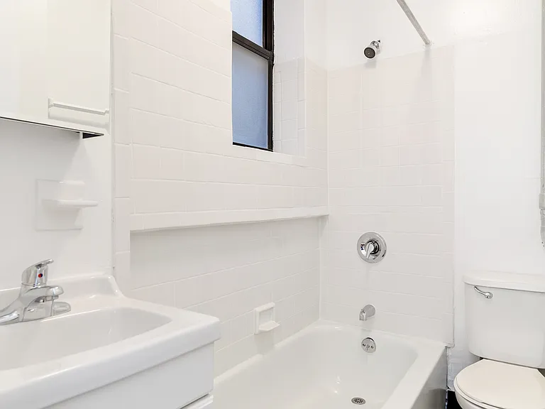 274 Mott St #4B — Photo 4