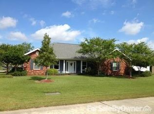 162 Lake View Dr, Raceland, LA 70394