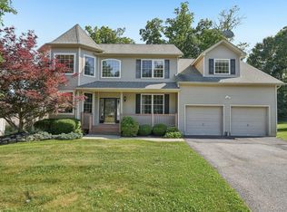 110 Winding Brook Court, New Windsor, NY 12553
