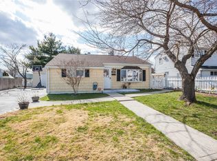 4324 Hicksville Rd, Bethpage, NY 11714