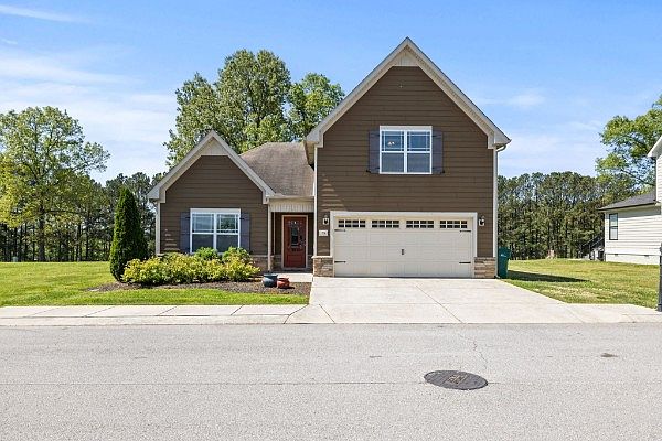 1st image of 75 Dry Fork Dr