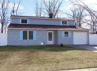 83 Holiday Park Dr, Centereach, NY 11720