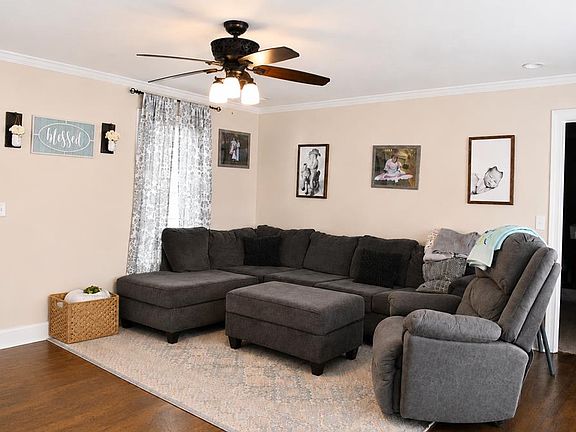 2nd image of 142 4th St
