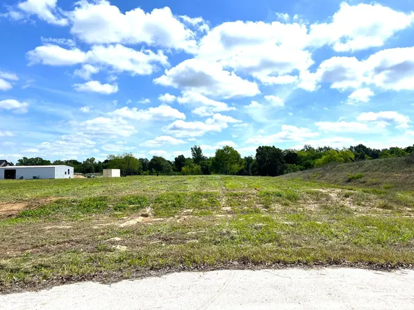 5 Brenham St, Mc Dade, TX 78650