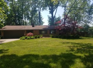 5097 Elizabeth Lake Rd, Waterford, MI 48327