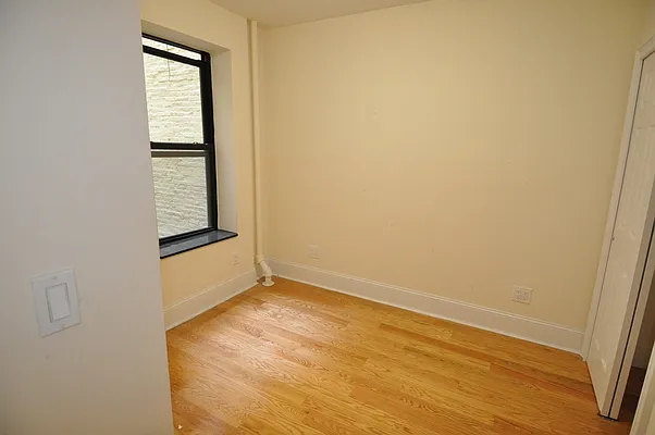 Rented by Village Living Realty | media 8