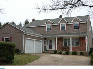 702 Cornwallis Dr, Mount Laurel, NJ 08054