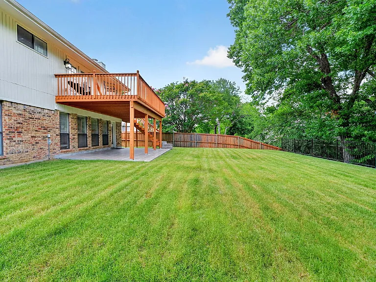 310 Overland Dr — Photo 28