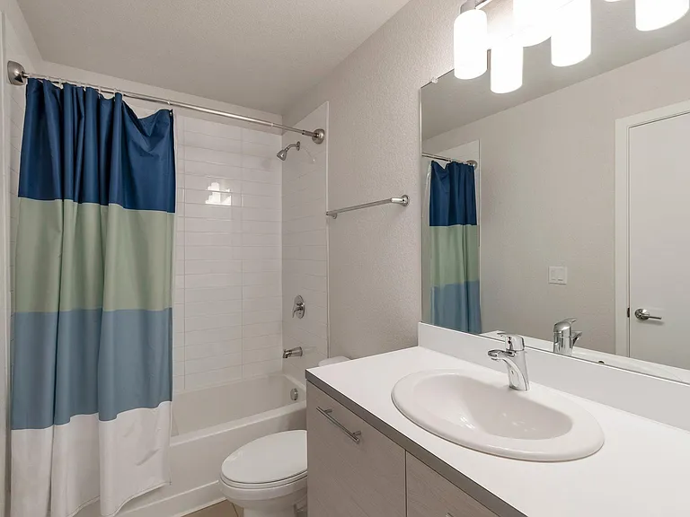5586 W 11th Pl — Photo 13