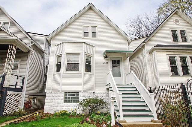 1st image of 3828 N Sacramento Ave