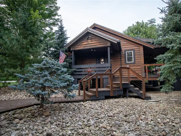 6941 Sterrettania Rd, Fairview, PA 16415