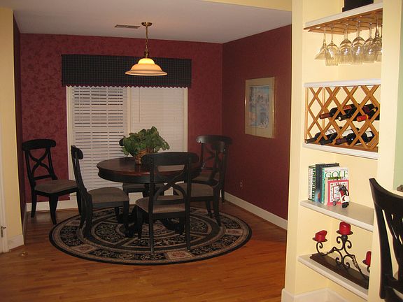 5th image of 1071B Clubhouse Ln