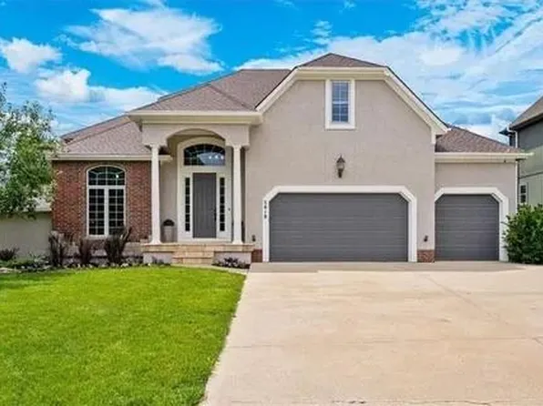 5418 W 161st Ter, Overland Park, KS 66085