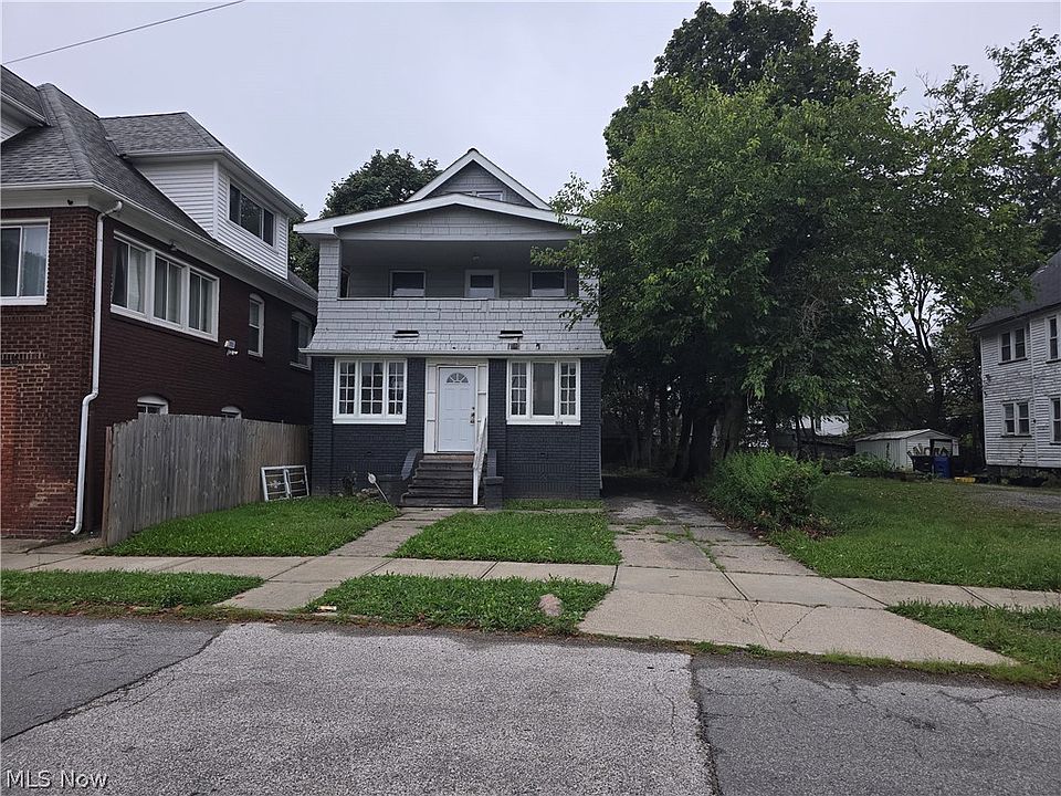 1st image of 3036 E 111th St