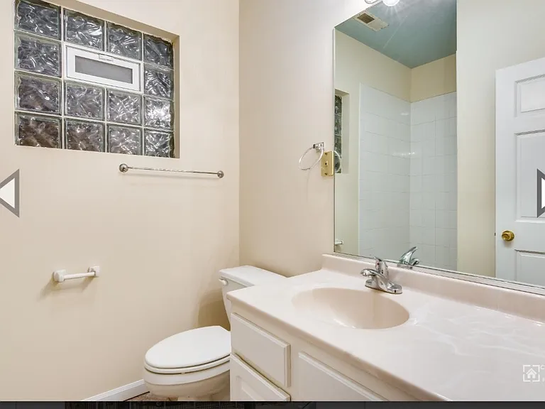 506 N May St #1 — Photo 4