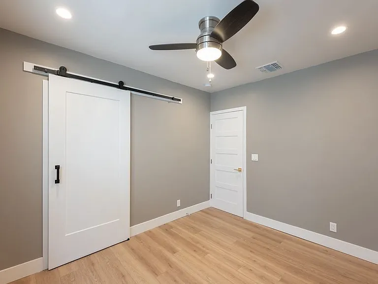 14857 Hartsook St #6 — Photo 40