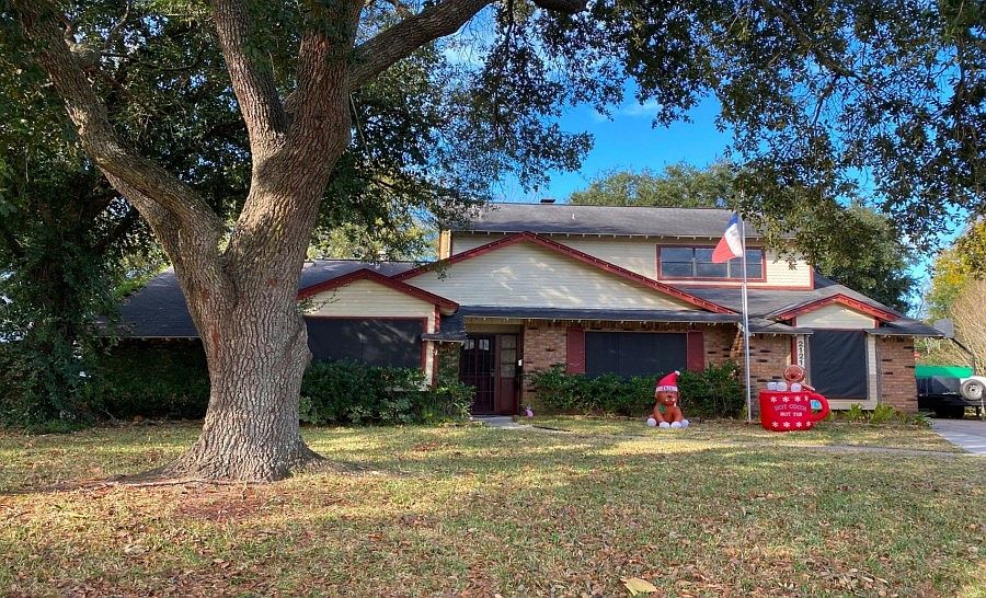 1st image of 2121 Briar Cir