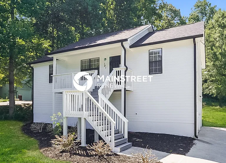 181 Halehaven Dr — Photo 1