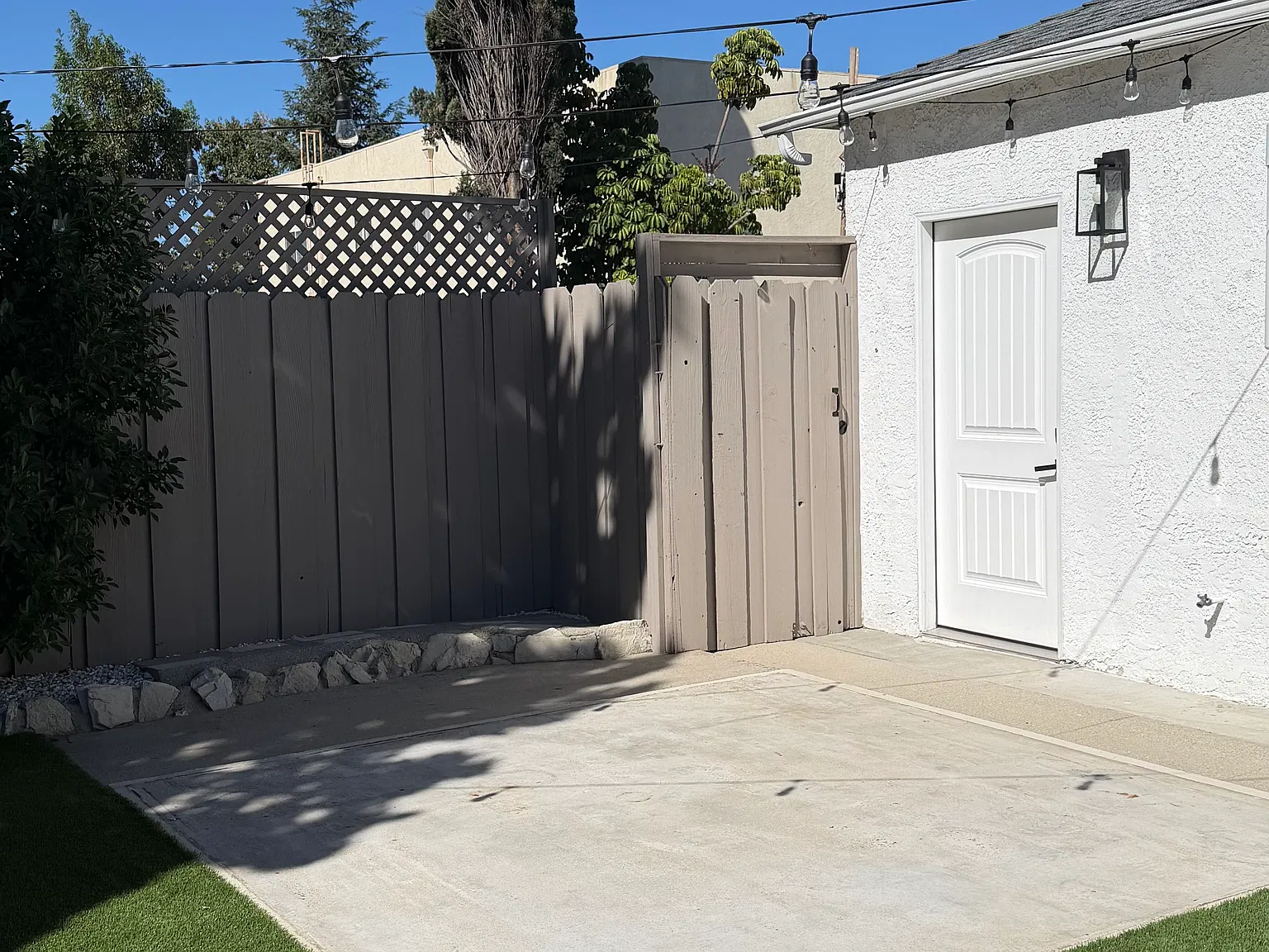 Studio, 450 sqft, $2,100 — Photo 1
