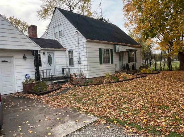 2499 W Maple Ave, Flint, MI 48507