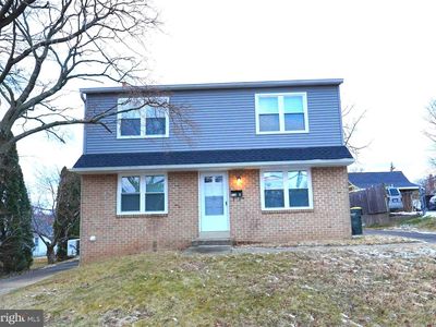 710 N York Rd, Willow Grove, PA, 19090