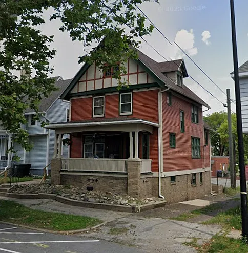511 W Jefferson Blvd