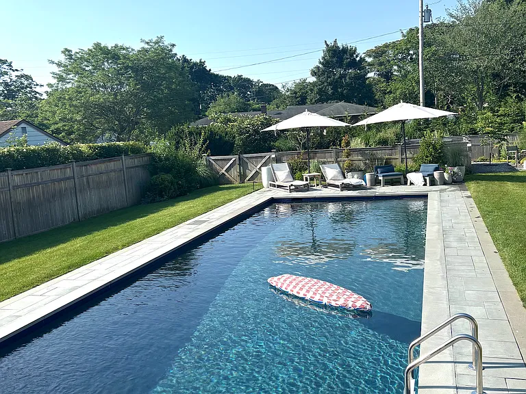 44 Hillcrest Ave — Photo 2