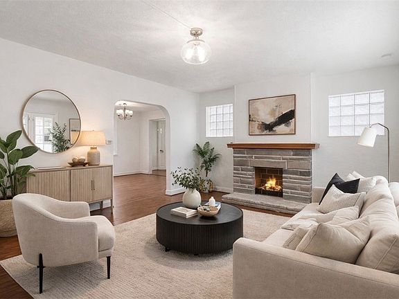 3rd image of 240 Ridgewood Ave